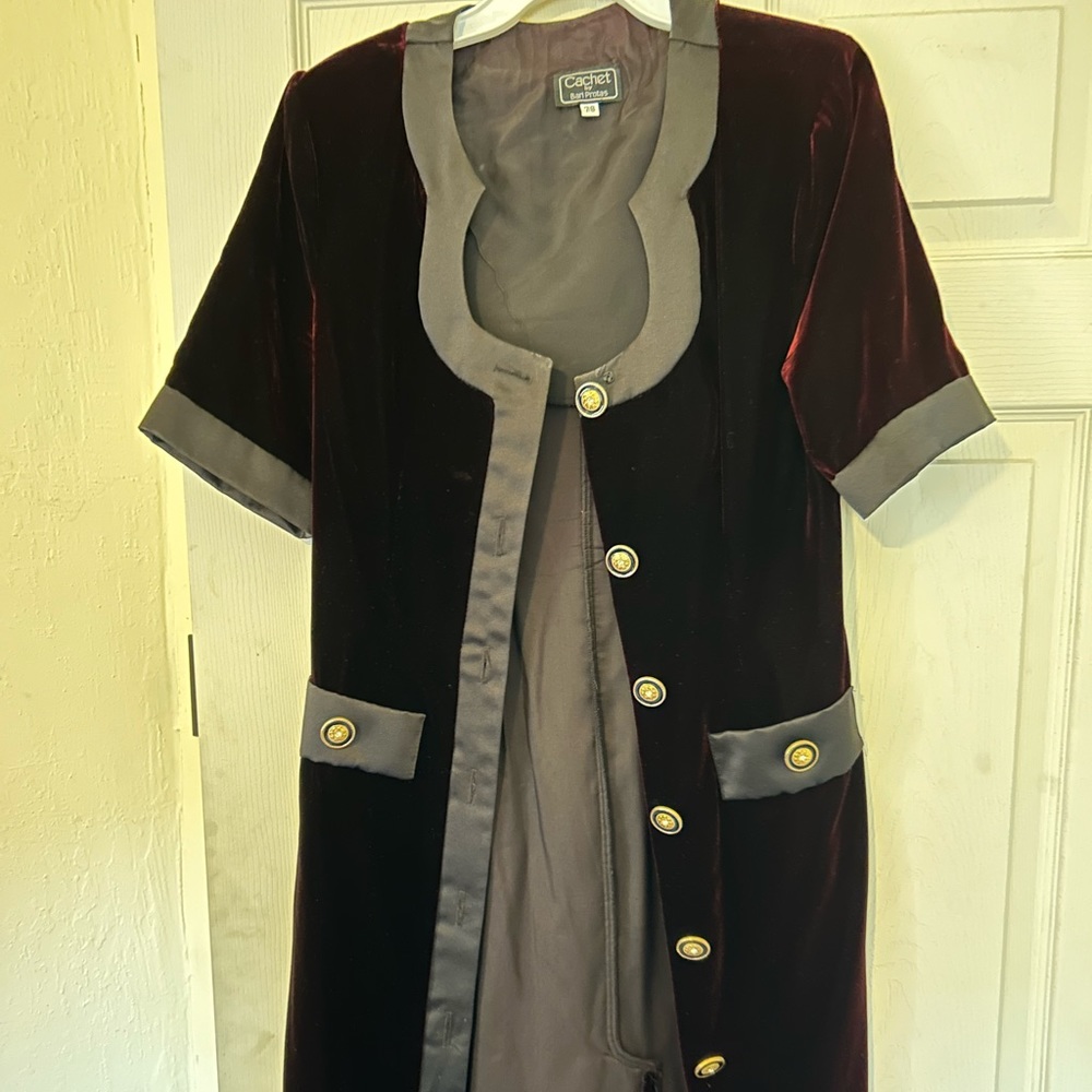 Short sleeve burgundy button up dress